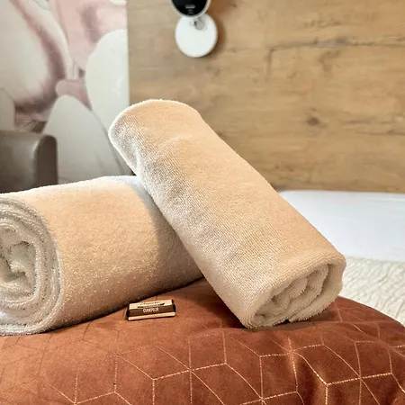 Adler Und Restaurant Hotel *